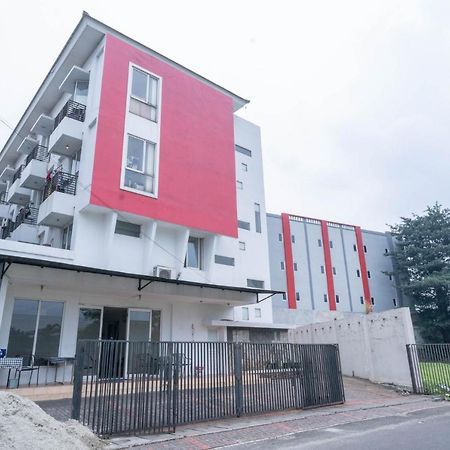 Cicayur Mroom Residence Near Umn Gading Serpong Redpartner מראה חיצוני תמונה