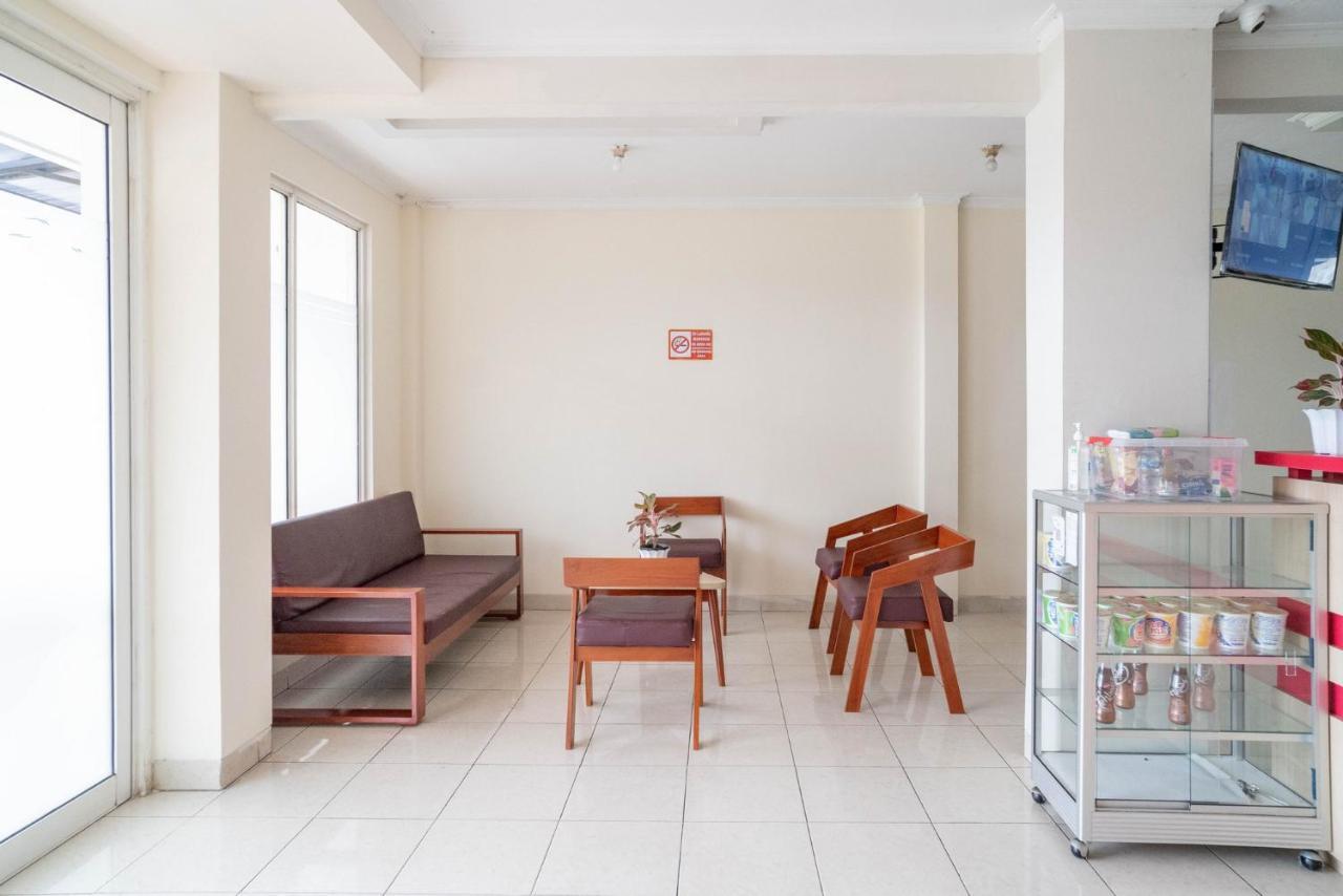 Cicayur Mroom Residence Near Umn Gading Serpong Redpartner מראה חיצוני תמונה